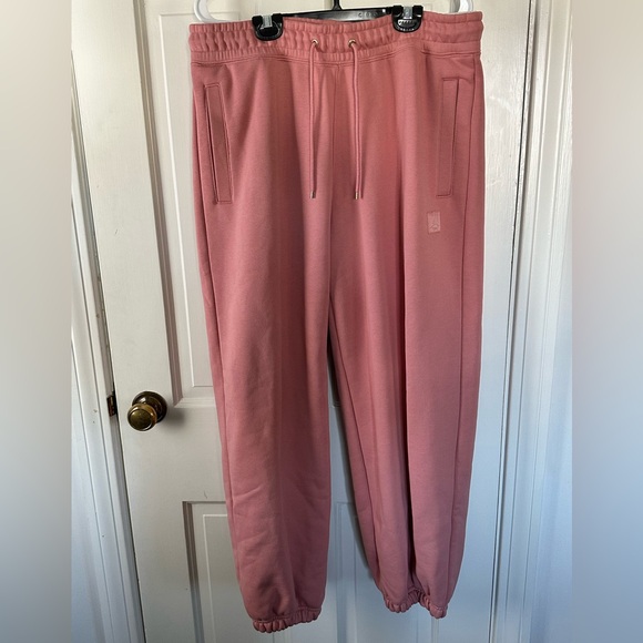 NWT Jordan Loose Fit Sweat Pants - Picture 1 of 6
